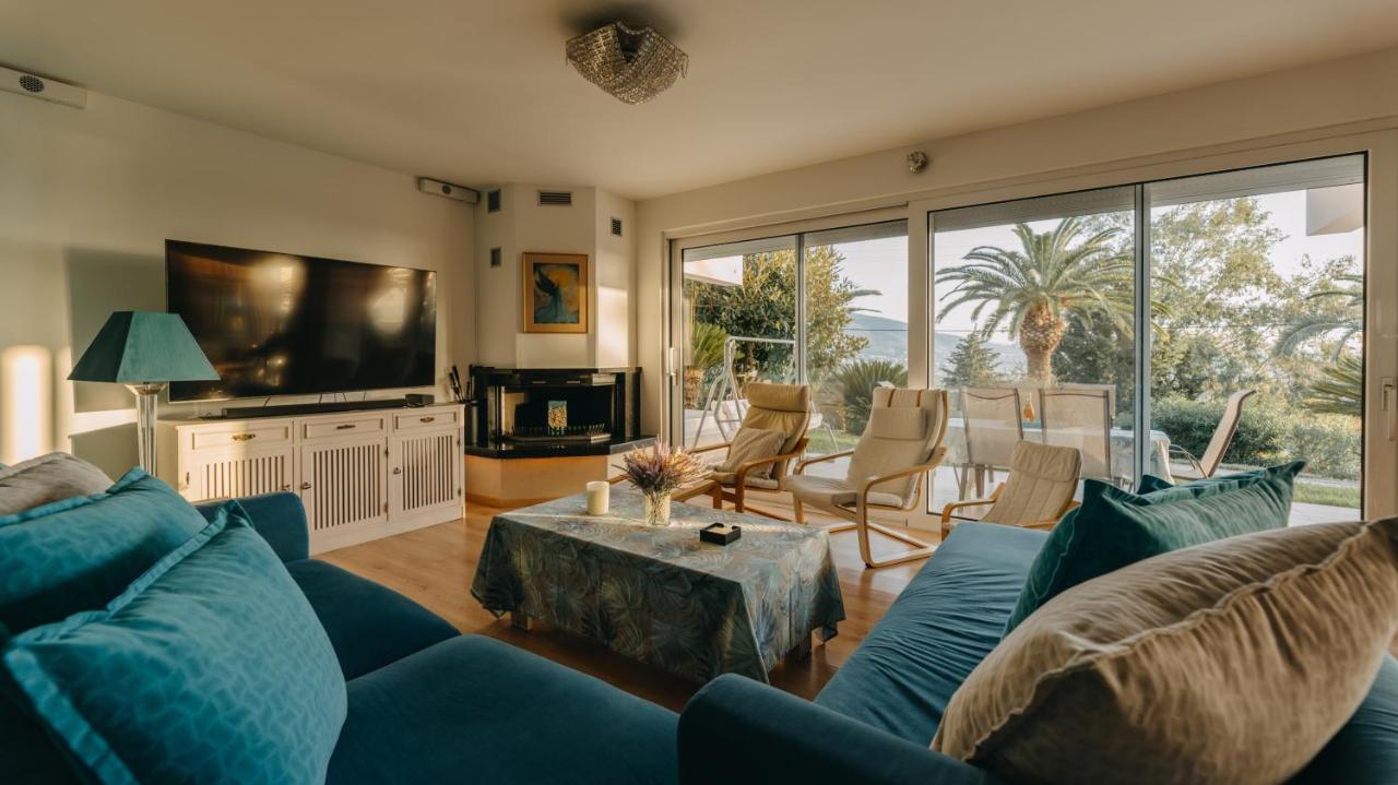 Crystal Villa Patras Luaran gambar